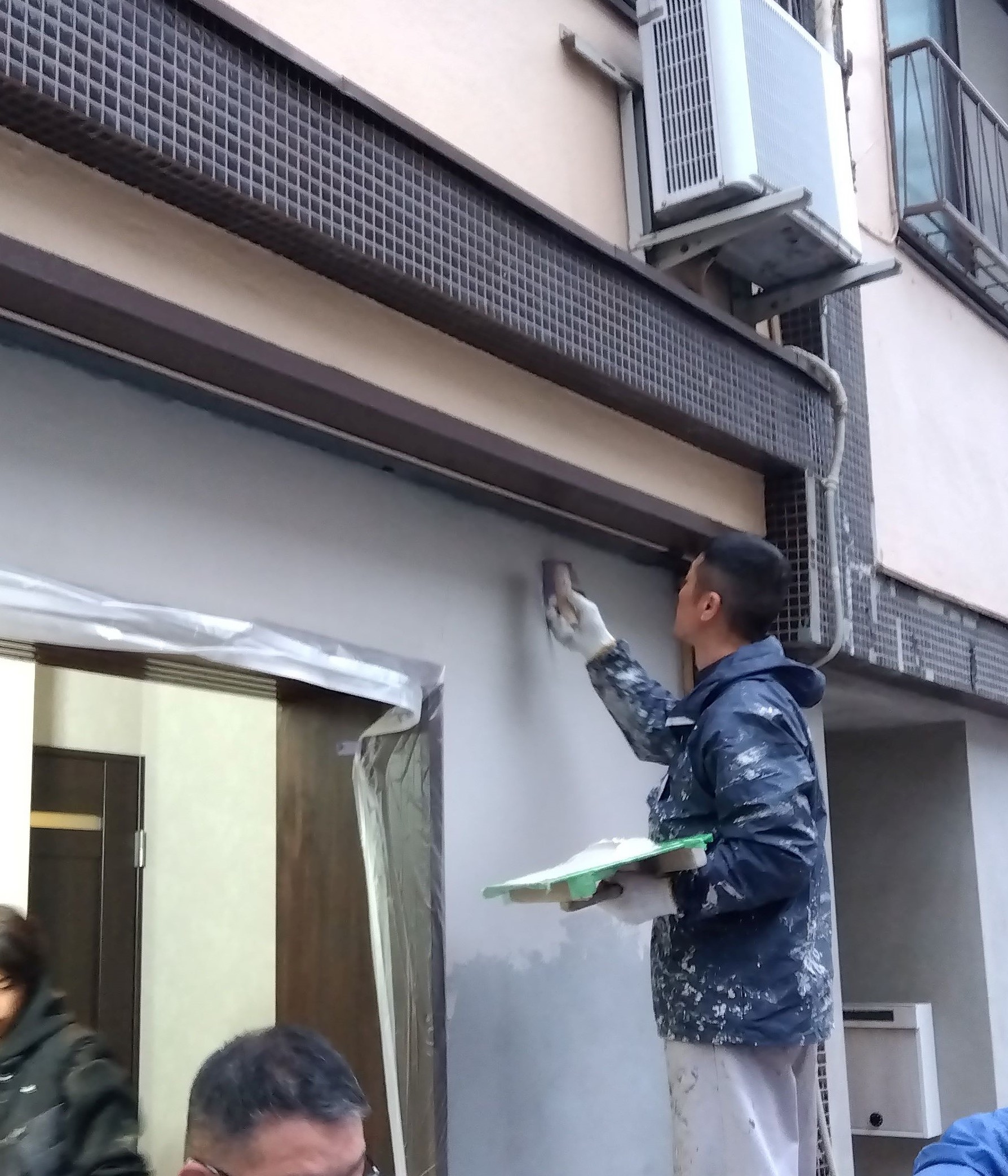 ティーザーレポート　～　新規店舗開業の実況中継（２４：外壁は塗壁にしました）
