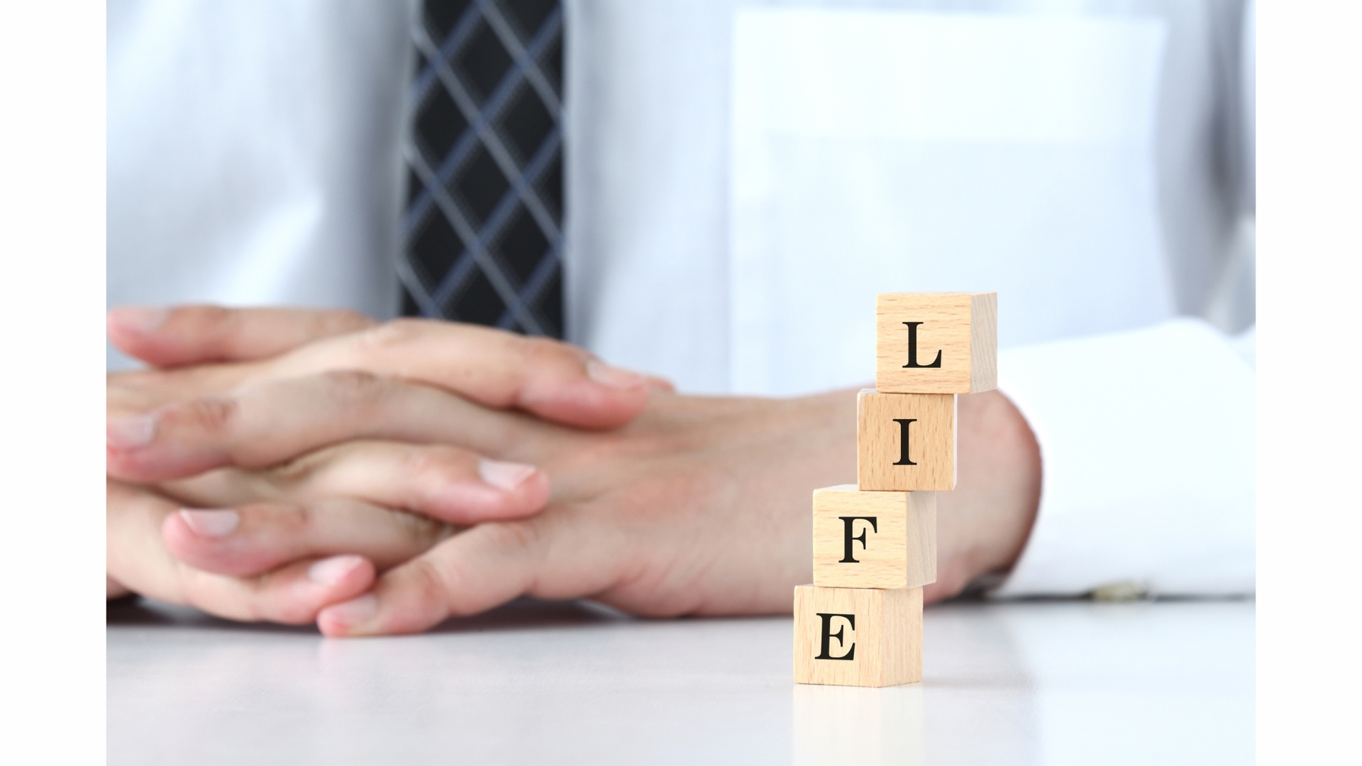 健康寿命を延ばすには? 転倒・つまずきリスクと靴選びの新視点