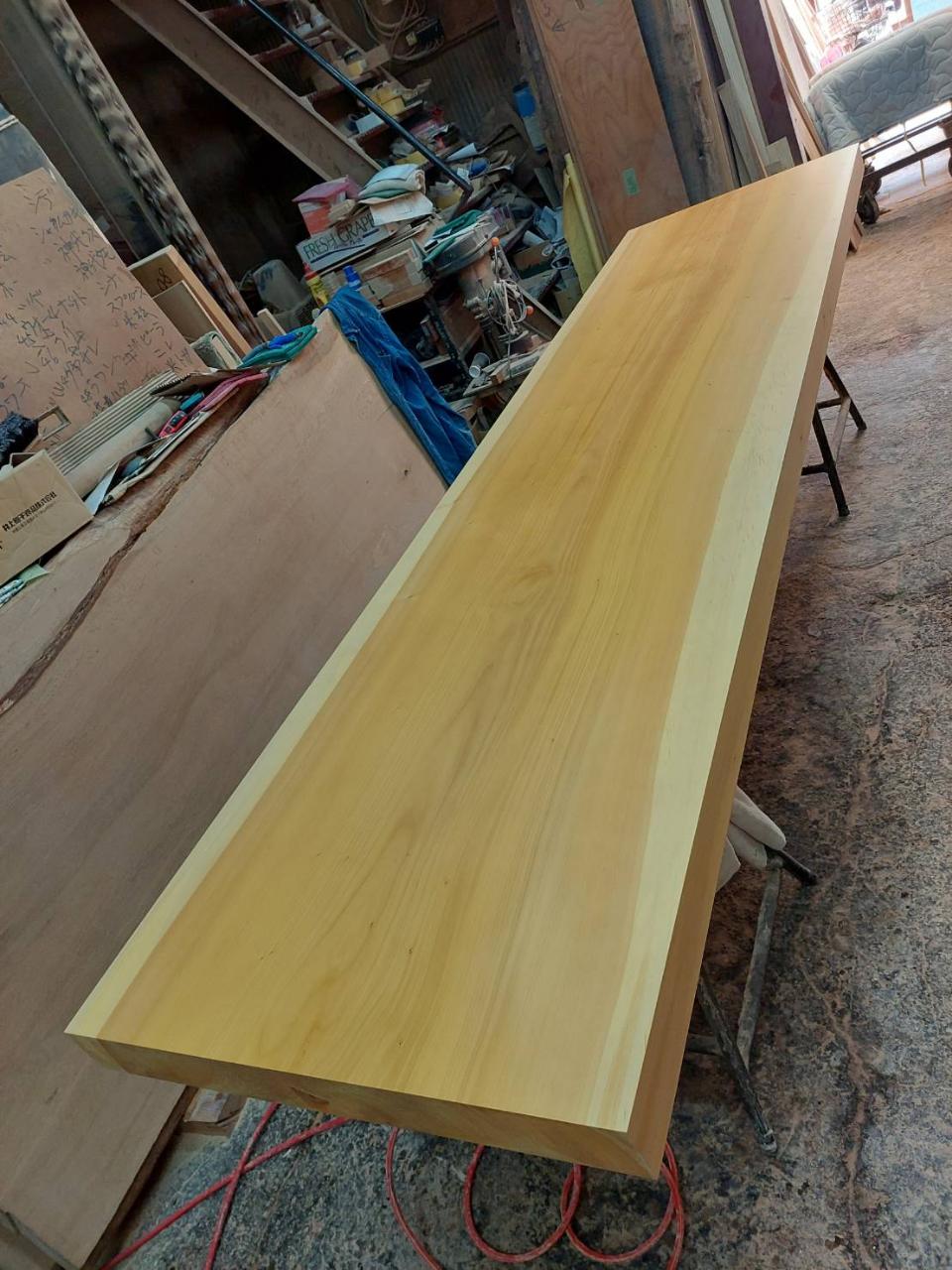 イチョウの対面カウンターが仕上がってきました!京都の和食料理店に使っていただけます。