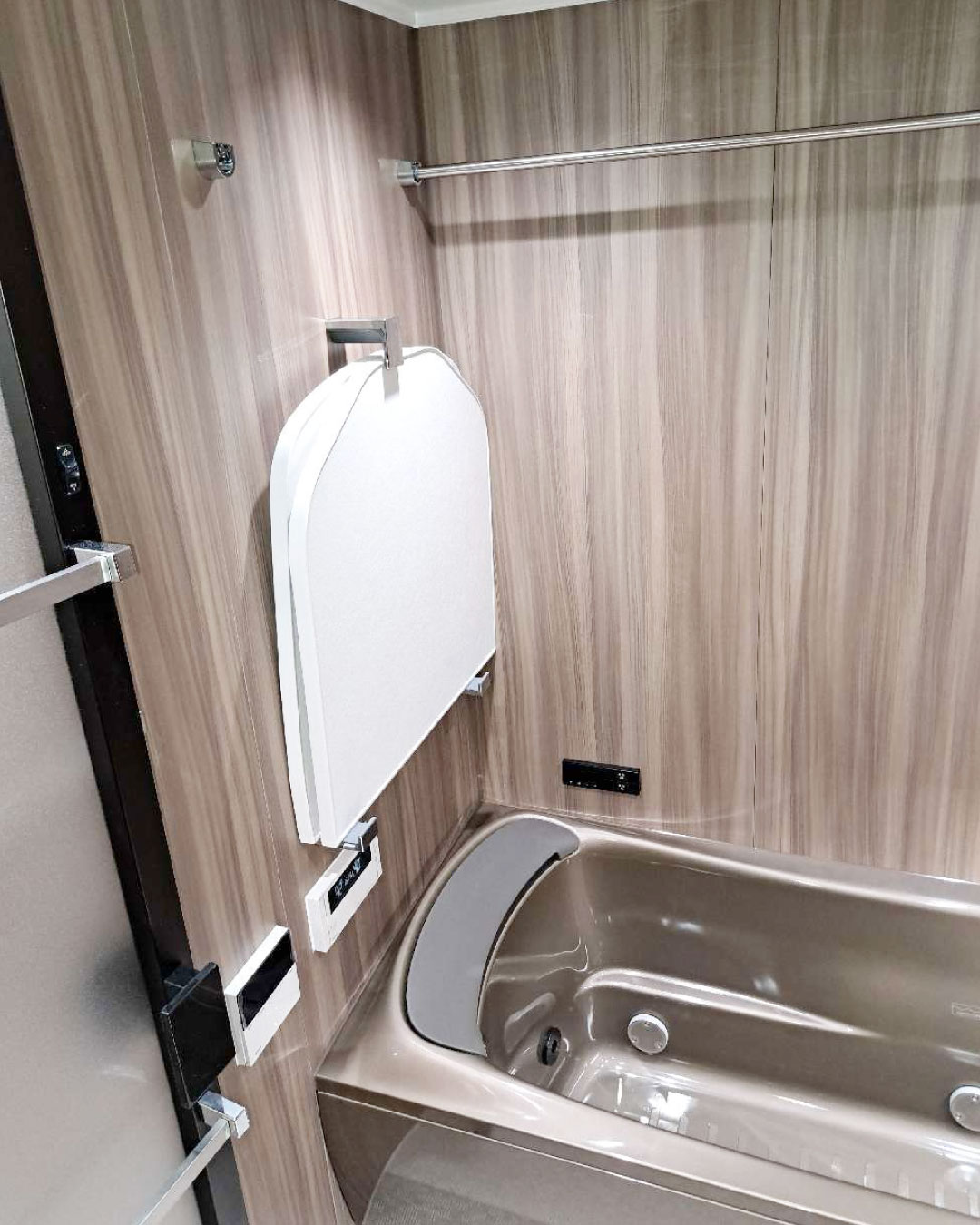 【お風呂の施工事例】TOTO シンラ WLシリーズ 1418サイズ Rタイプ