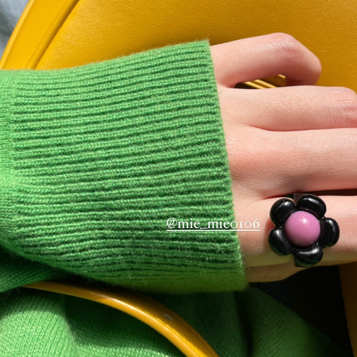 “You are my sunshine” ring in real life🖤