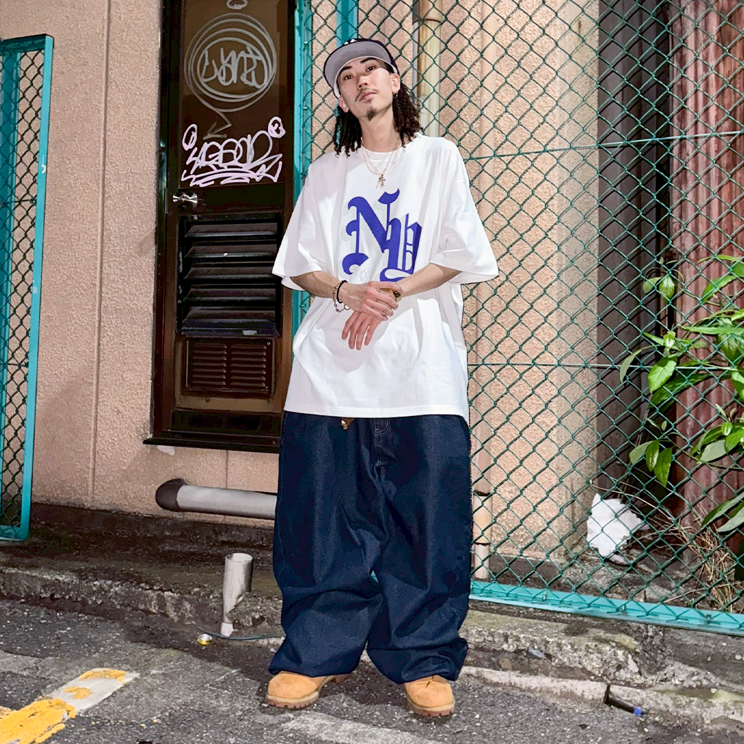 【新作リリース】NYとLA、東西の空気を纏う「Side Tee」シリーズ登場！