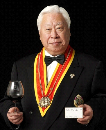 日本ソムリエ協会名誉顧問・熱田貴が推薦するワイン・伝統工芸品の数々