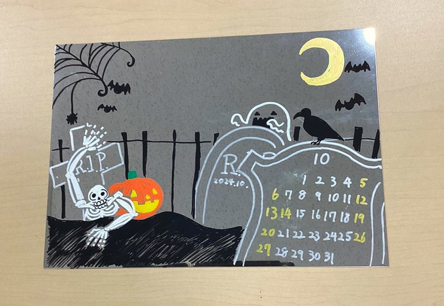 【作ってみた】「描いて楽しむミラー風シート」でハロウィンカレンダー🎃