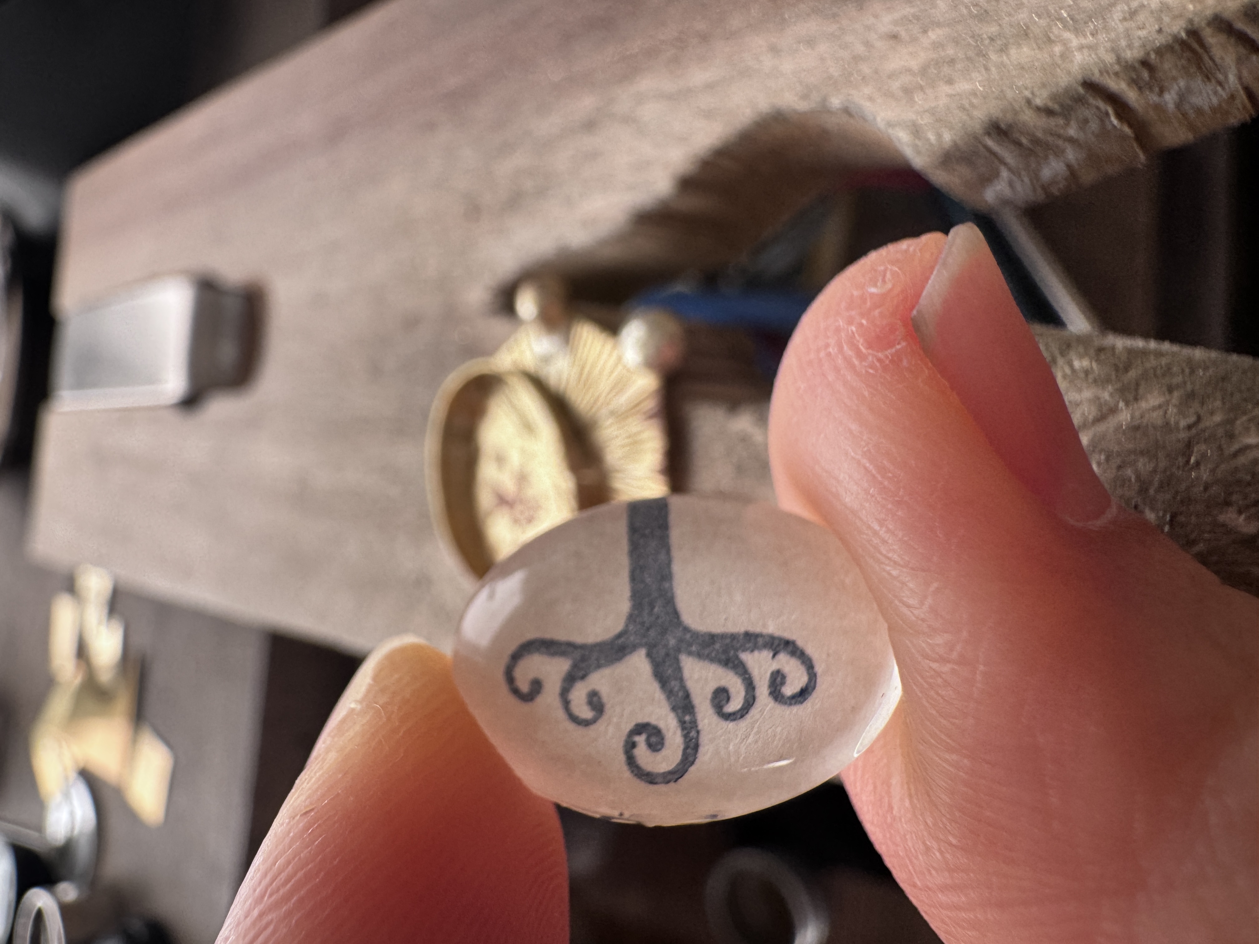 ブローチ展に参加します!