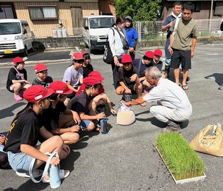 5月29日　宮前小学校5年・6年生20名田植え体験学習