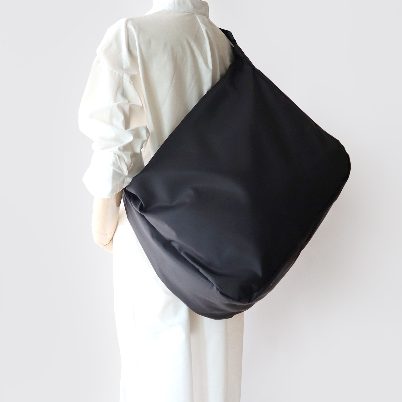 自然素材の温もりをあなたに。オニベジ®ビッグショルダーバッグ新登場！