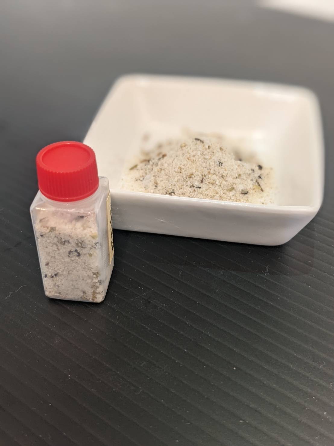 白ごはん専用餃子ですが、実は“塩派”が増えています。