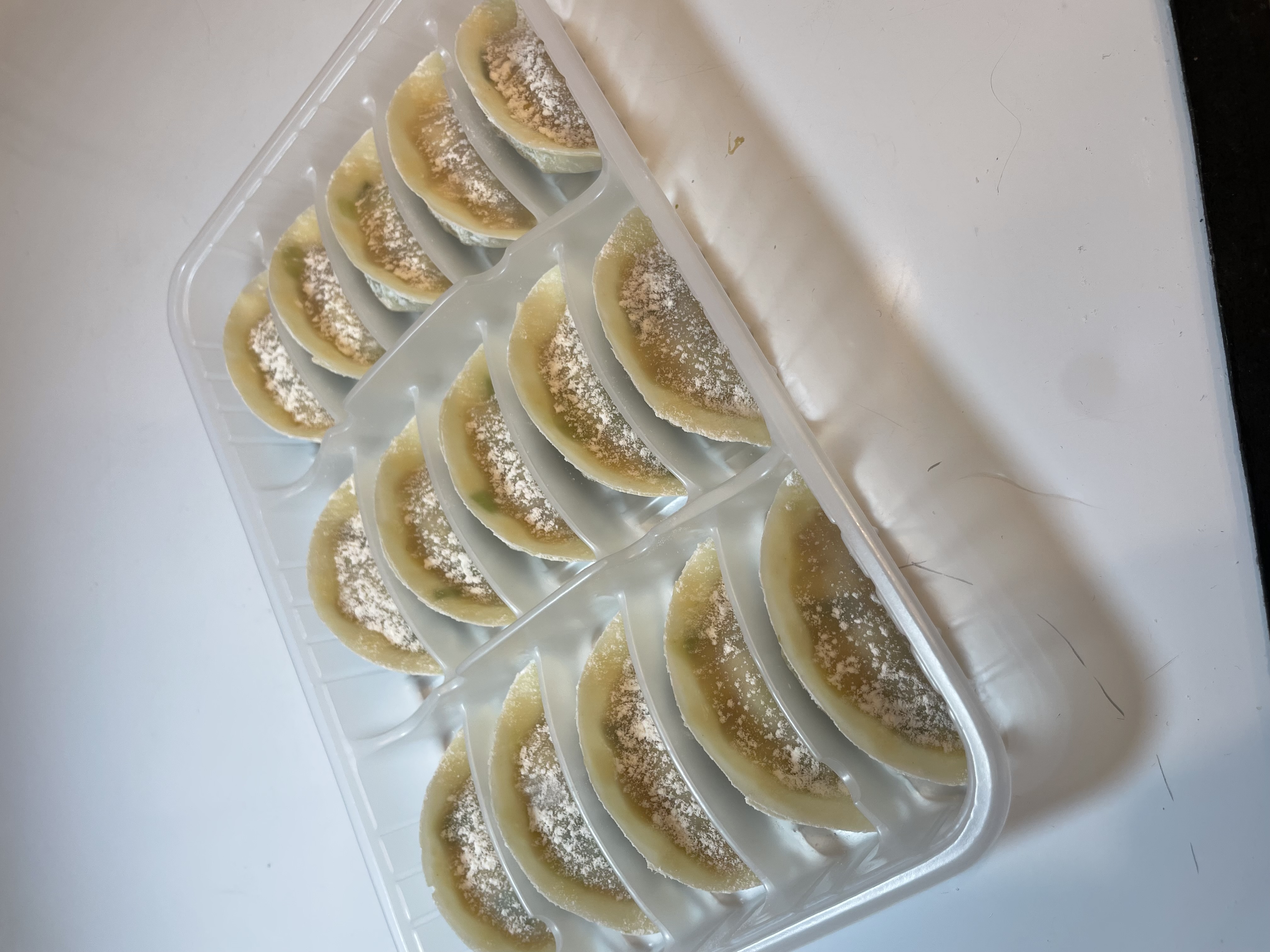 なぜ無限餃子は“冷凍”にこだわるのか？プロが選んだ冷凍ならではの美味しさ