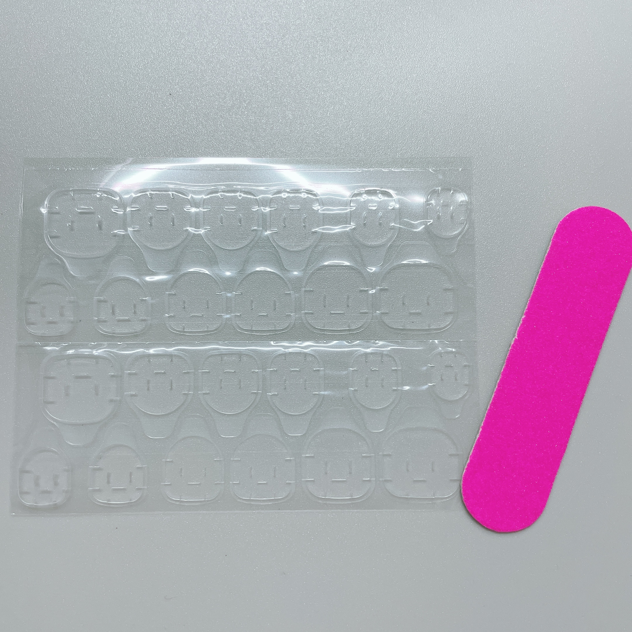 ネイルチップ粘着用シールについて