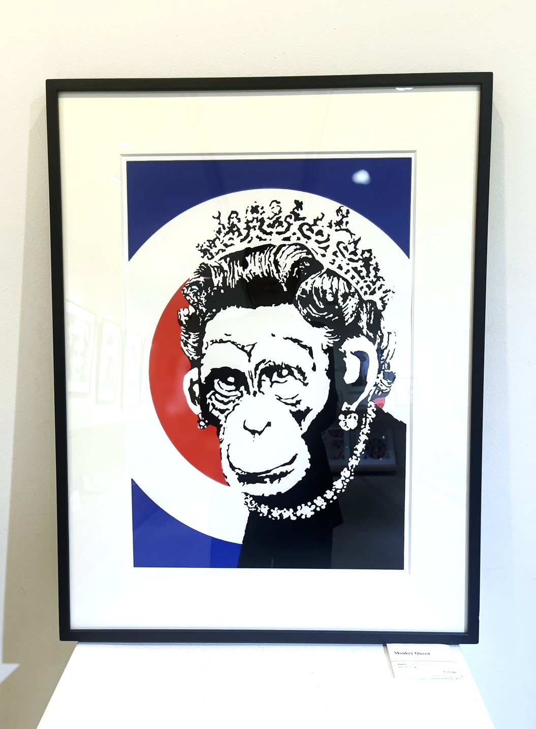バンクシー「Monkey Queen」
