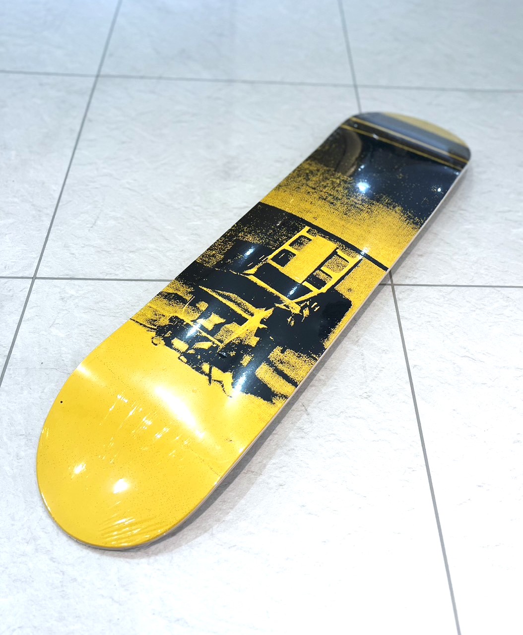 Electric Chairs Slatedeck / アンディウォーホル