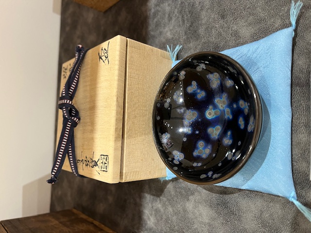 宇宙みたいな柄の盃です
