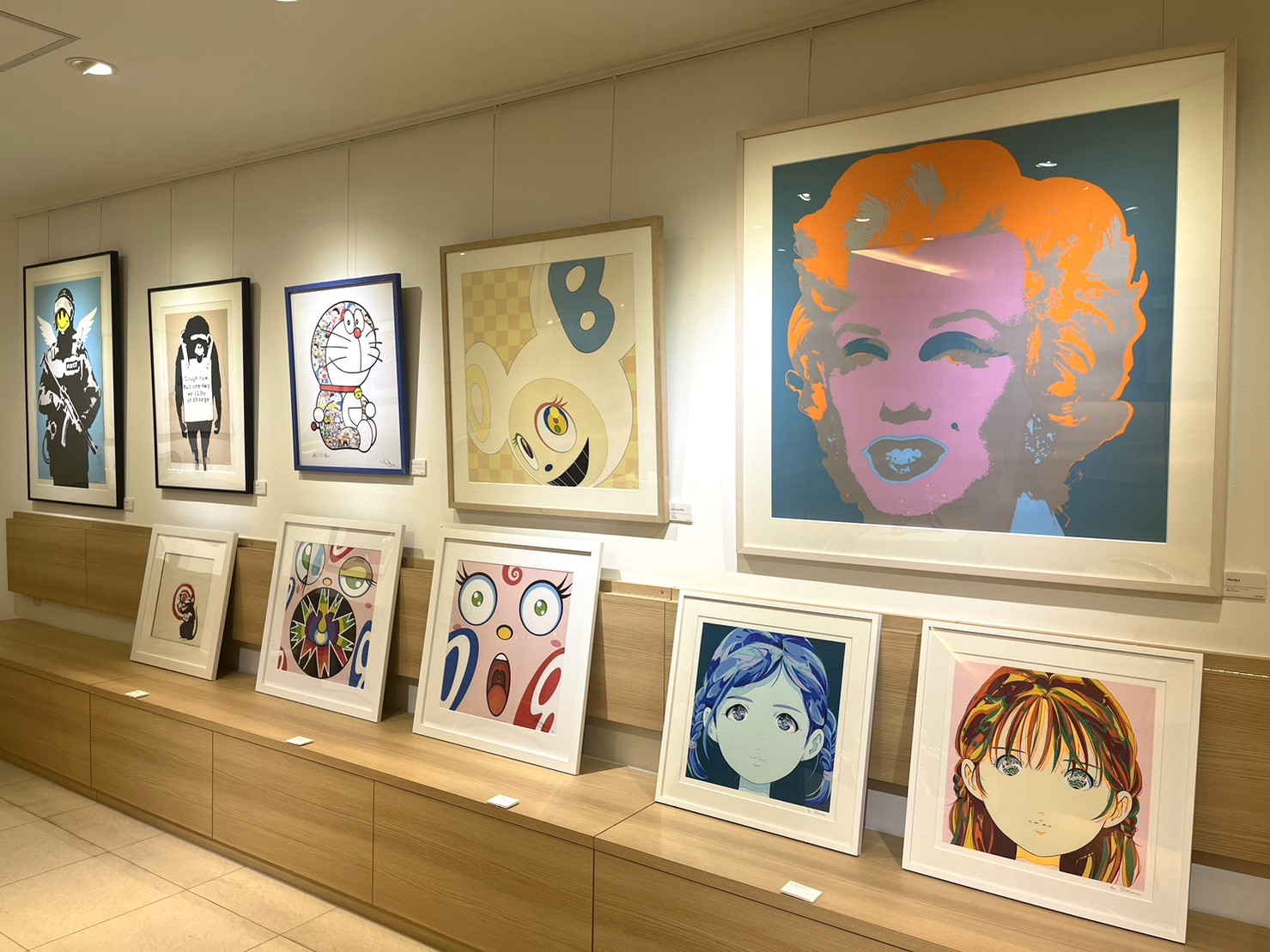 絵は壁に飾るだけではないんです！！