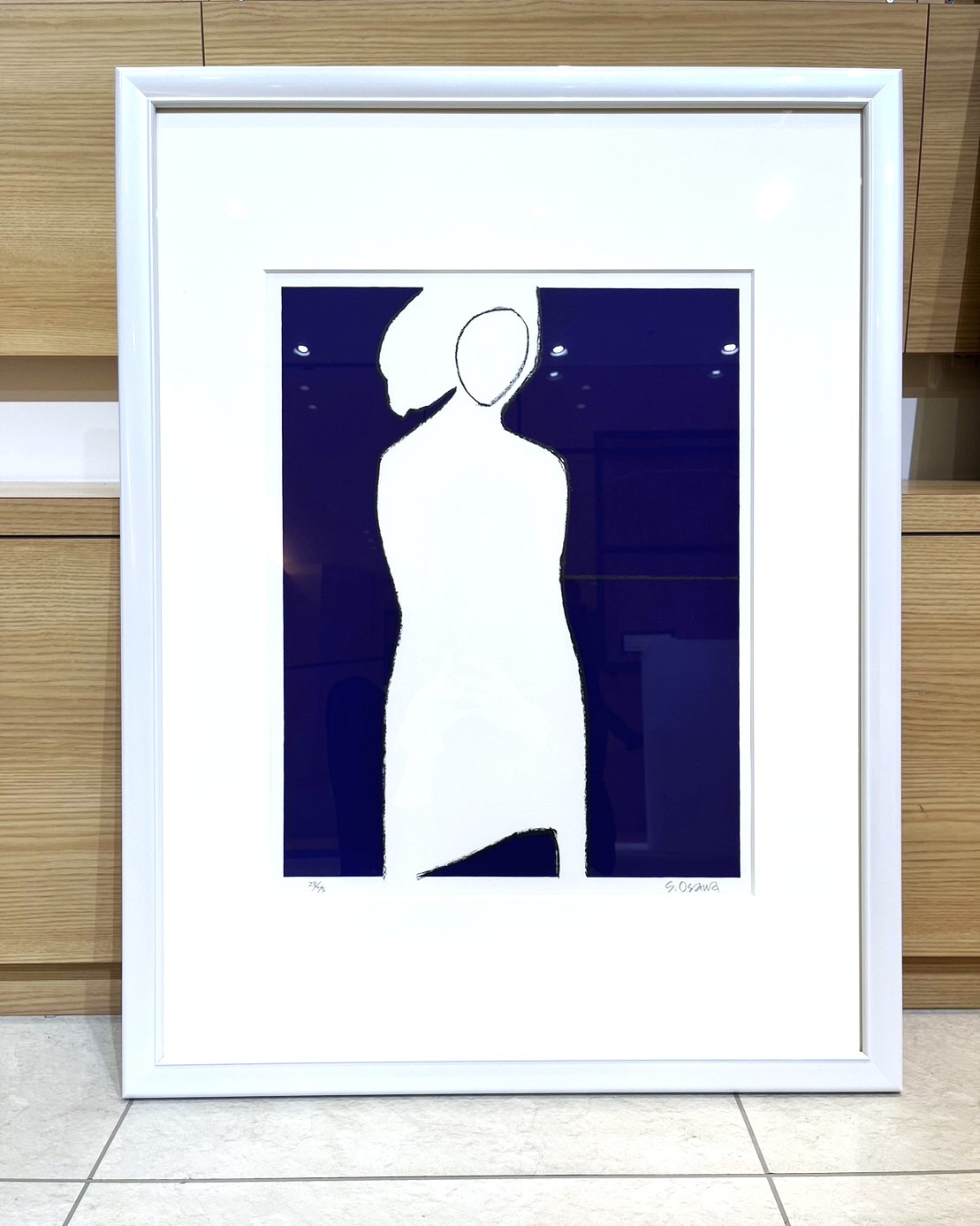 アートな感じの女性の絵