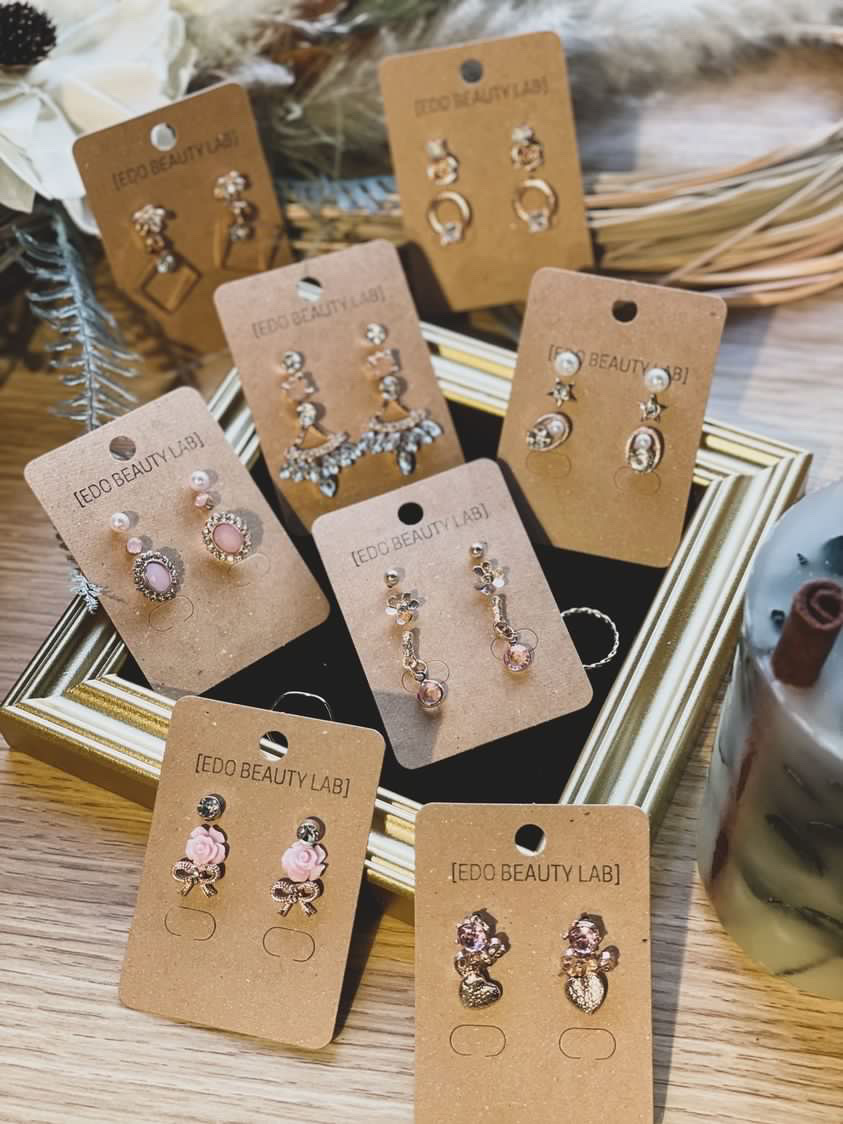 新商品のピンクゴールド色のピアスが入荷しました♪