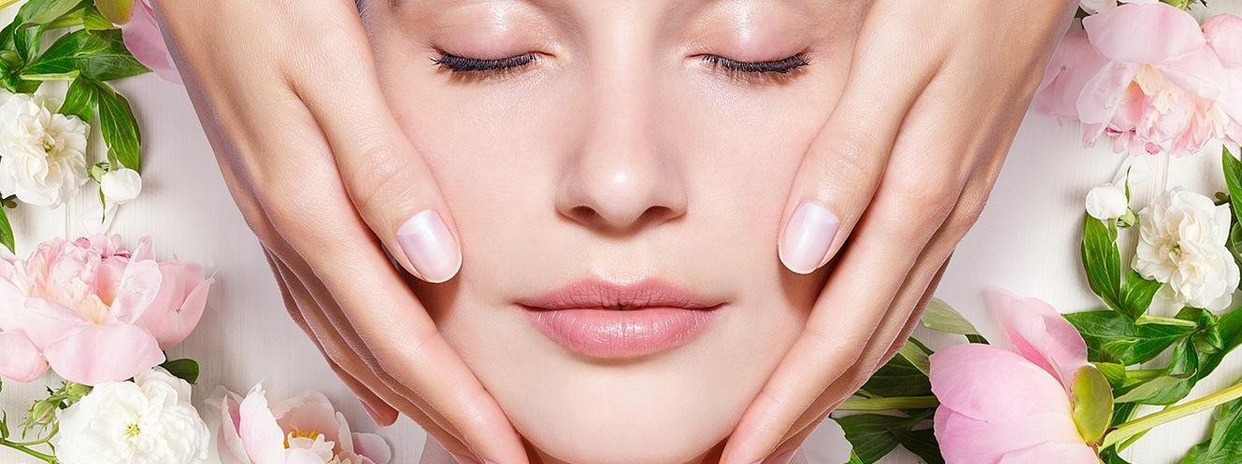 垢抜け春肌カムバック！マリアギャラン「クレンジングミルク」でトラブル大人肌を一掃！明るさ潤いアップ！