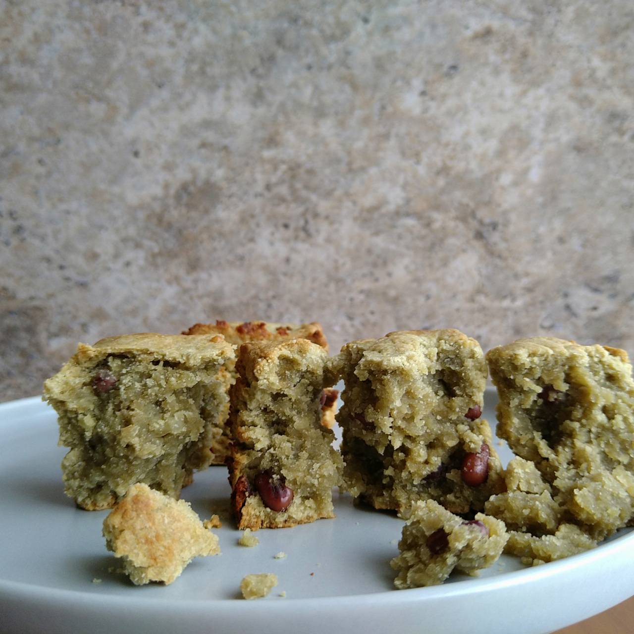 自然栽培よもぎと小豆スコーン