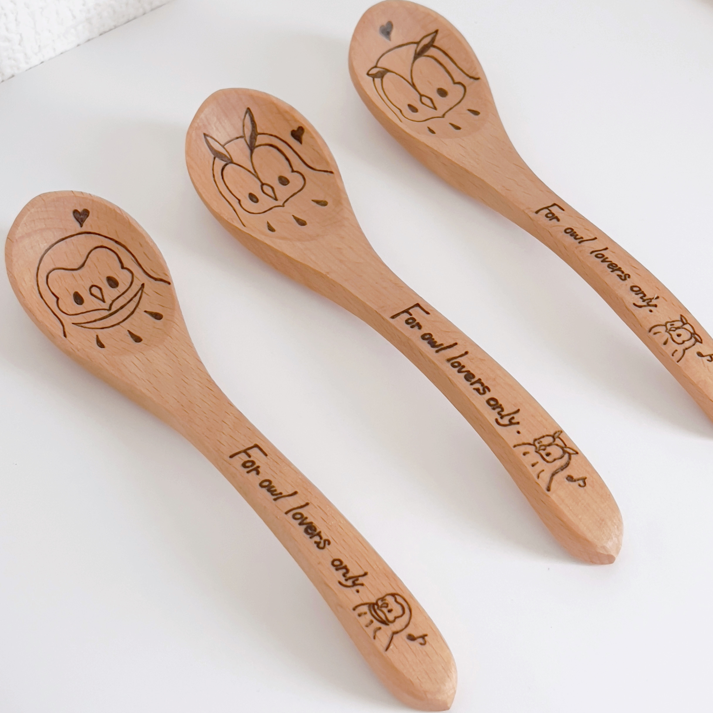新作の絵付けウッドスプーン、オリジナルキーホルダーを販売開始しました
