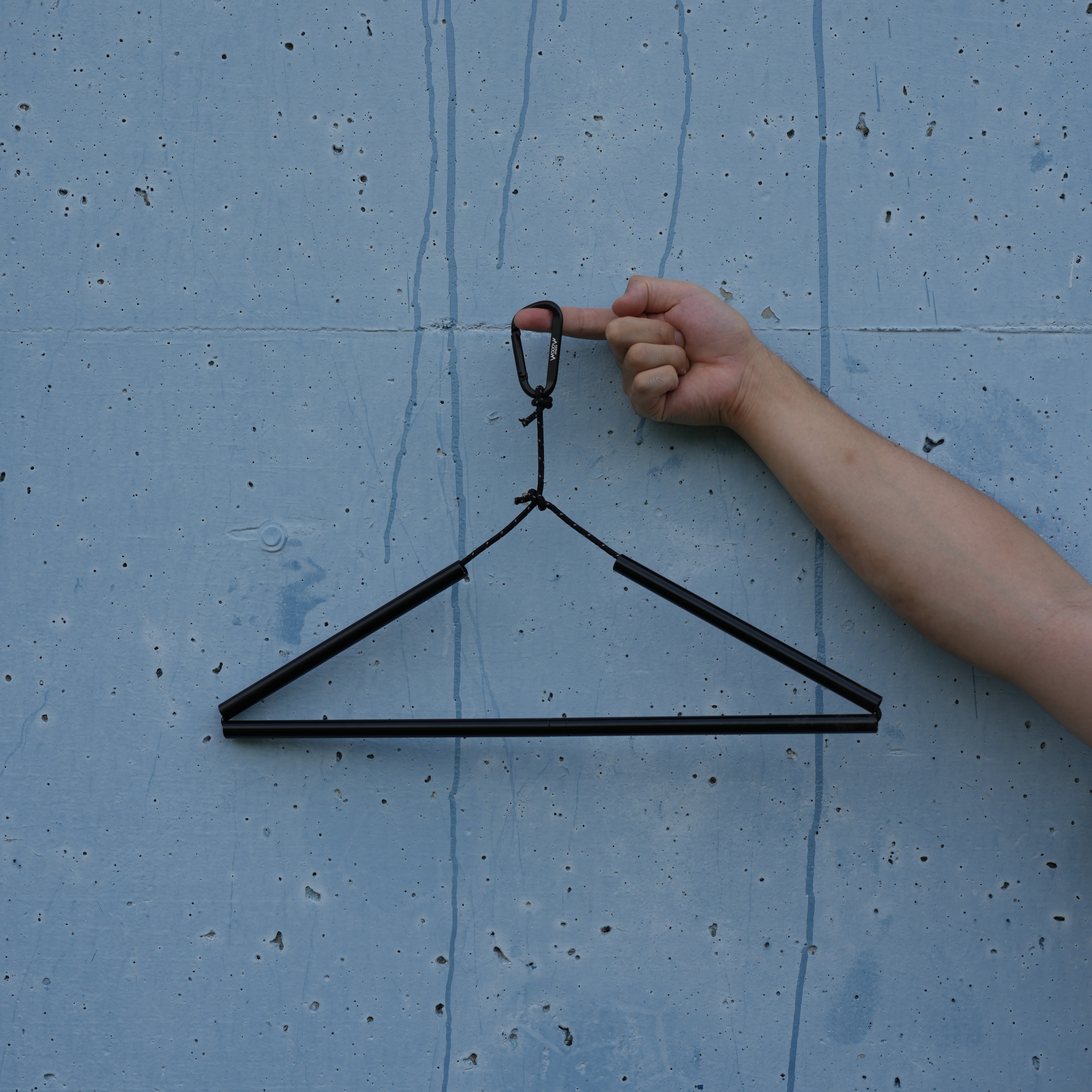 【ニュース】新発売、廃材を用いたハンガー RE Hanger