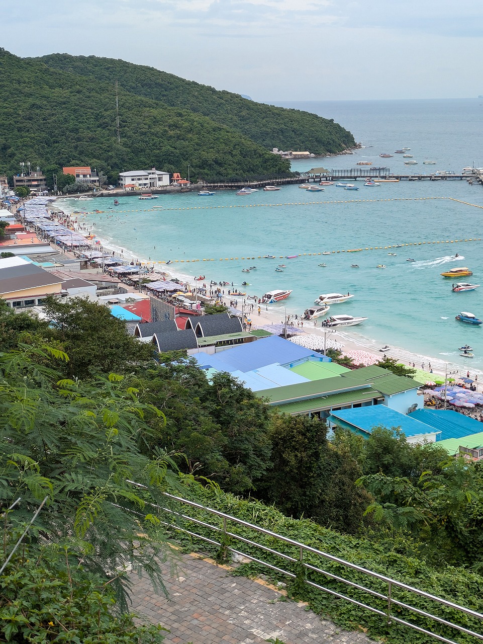 ラン島（タワエンビーチ）