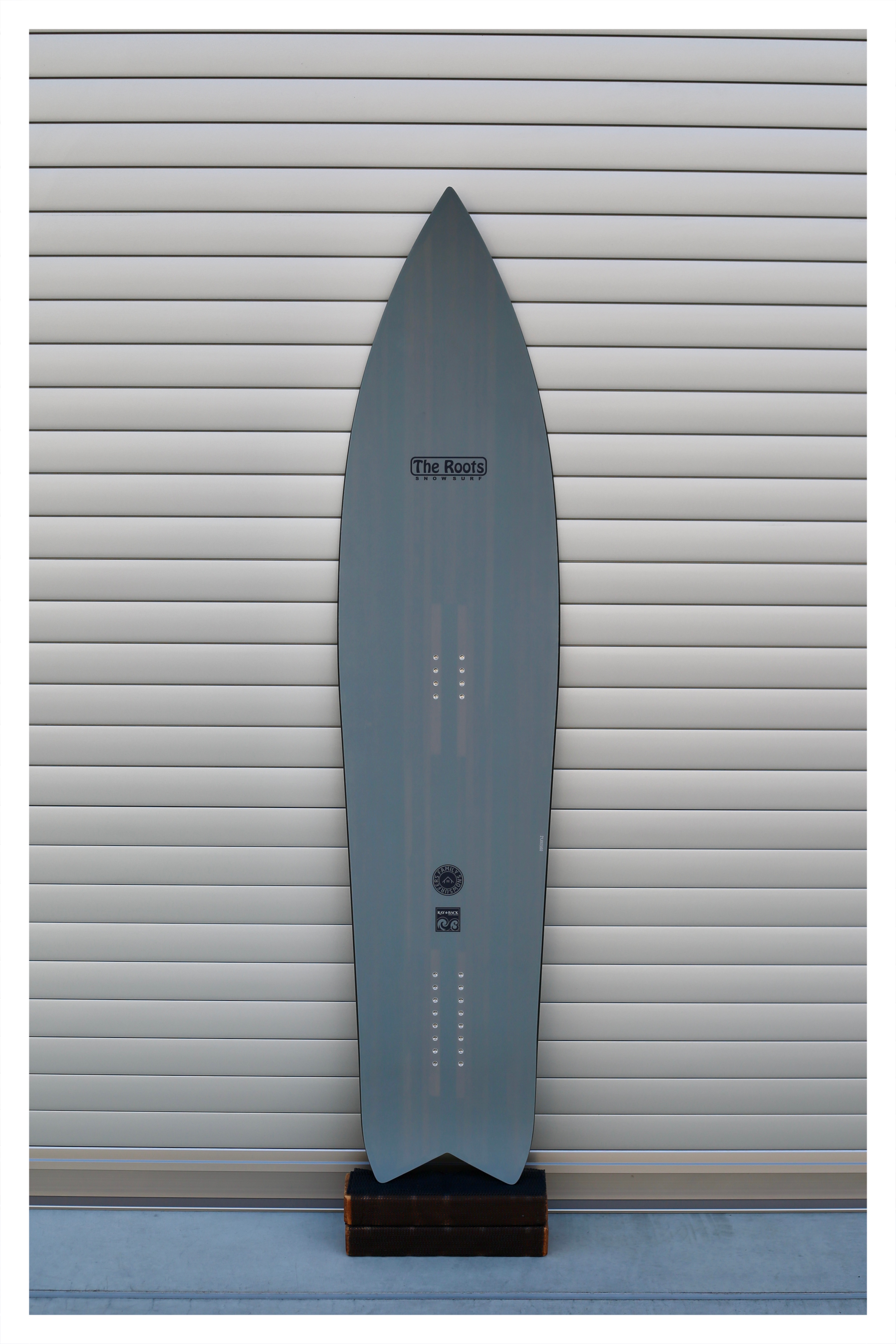 snow surf board "The Roots"