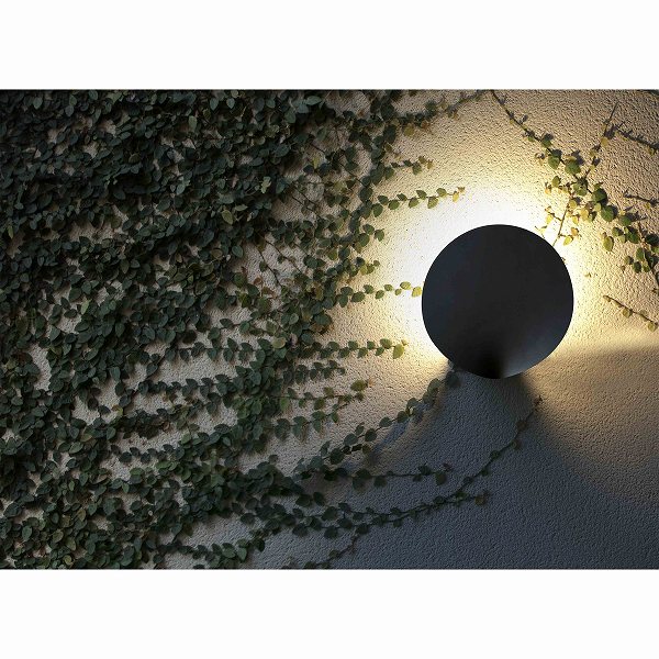 【壁に咲く光の花】LOTUS｜FARO BARCELONAが贈る、自然と調和する屋外ライト