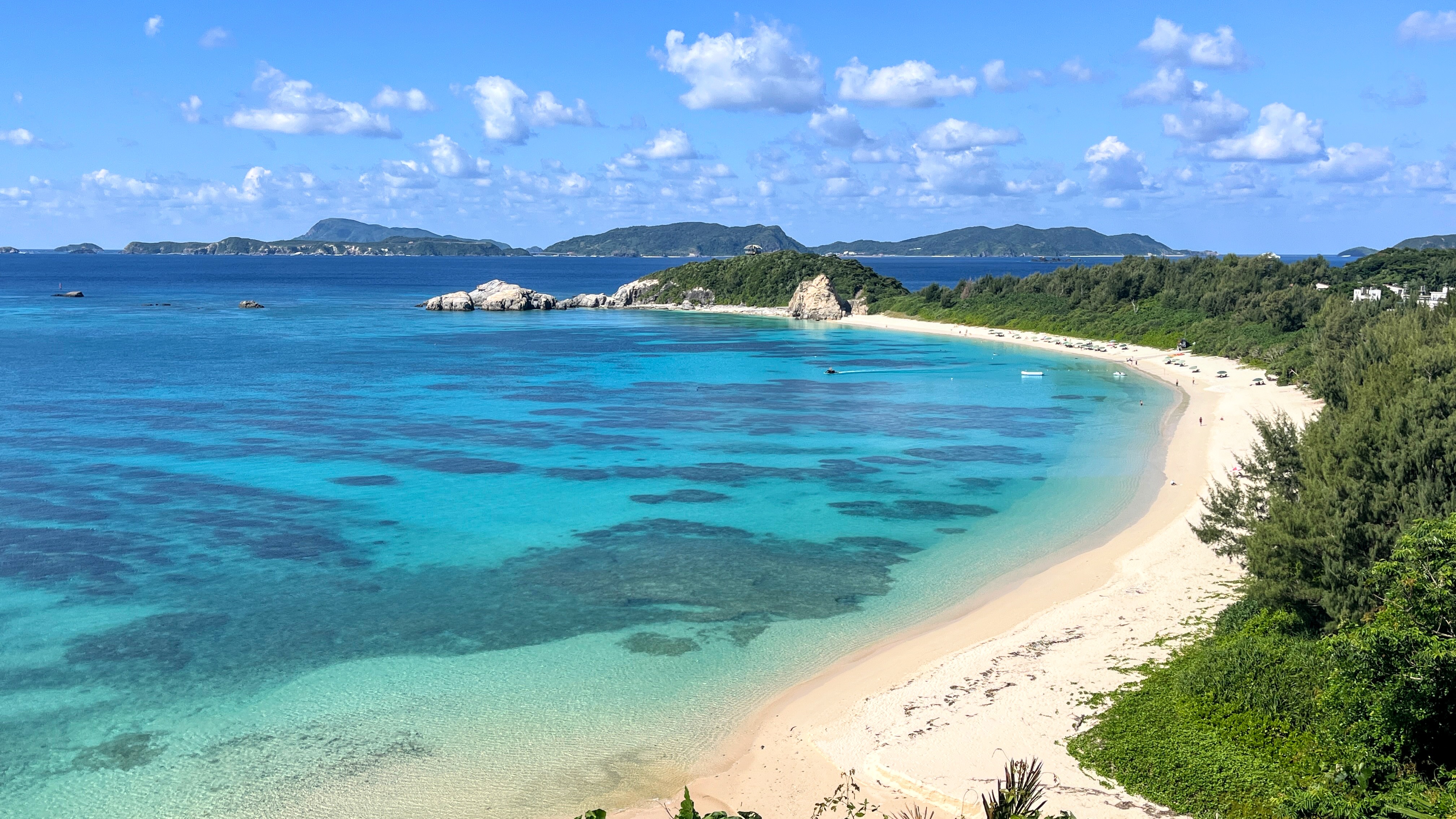 11月後半の慶良間はまたまだ暑かった🌺