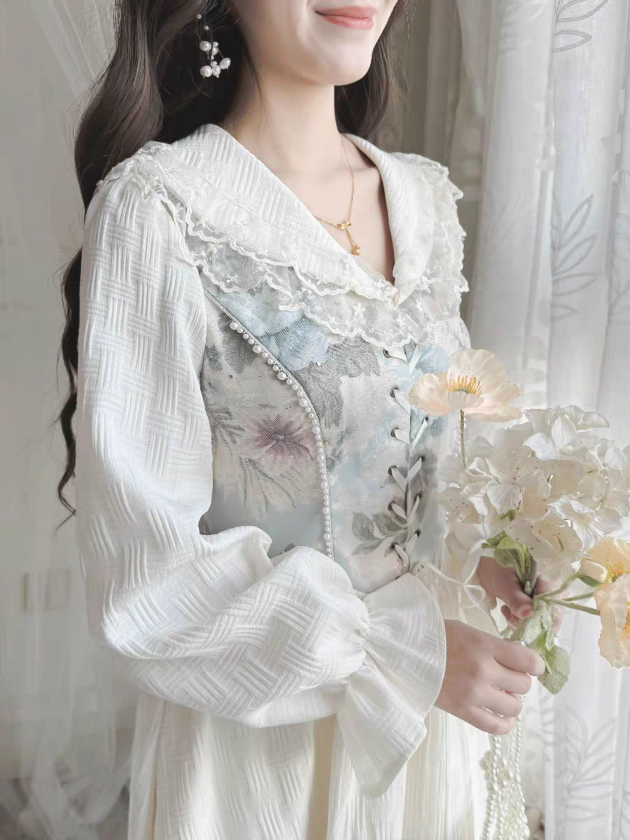 秋新作ワンピース|レース×花柄でつくる清楚で大人かわいいコーデ