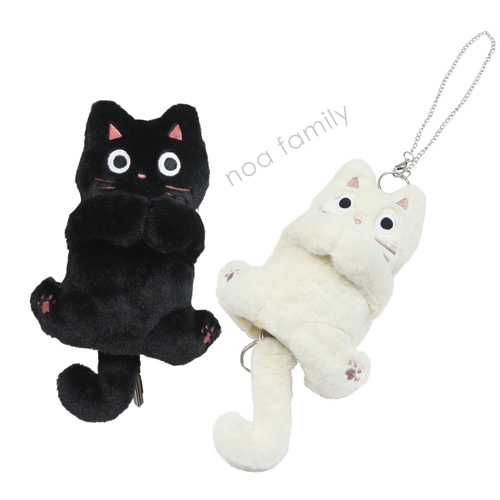 しっぽを引っ張ると、、とってもキュートな「たまちゃん」キーチャームが入荷しました♪