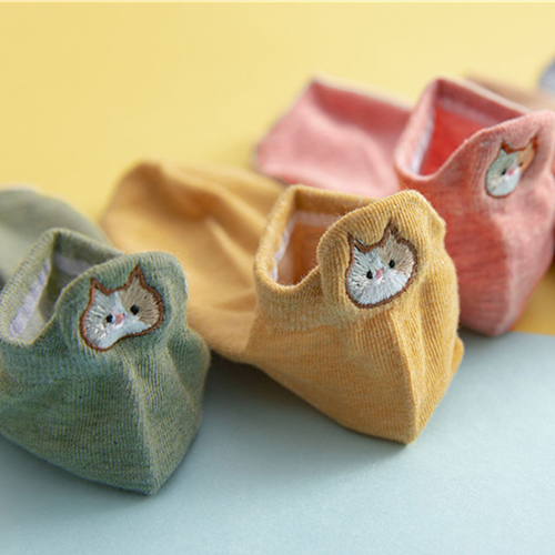 かかとのワンポイント猫ちゃんが可愛い♡『アンクルソックス』が仲間入り♪