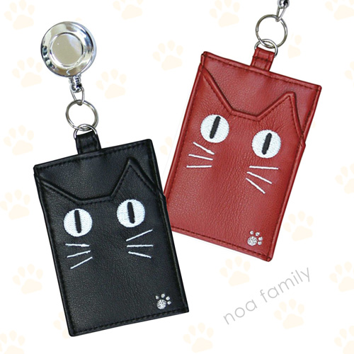 シュルシュル伸びて使いやすい♪ にゃんこフェイスの可愛い定期入れが入荷しました♡