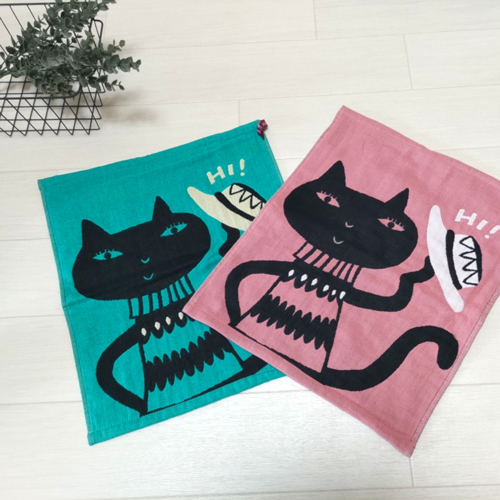 シュールな黒猫ちゃんの『猫柄キッチンクロス』が入荷しました！