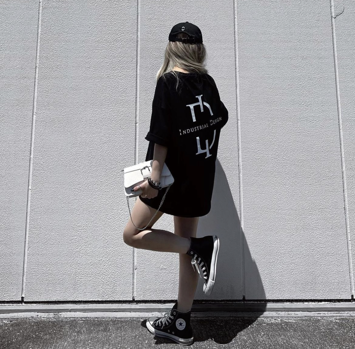 ★IDバックロゴTシャツ★