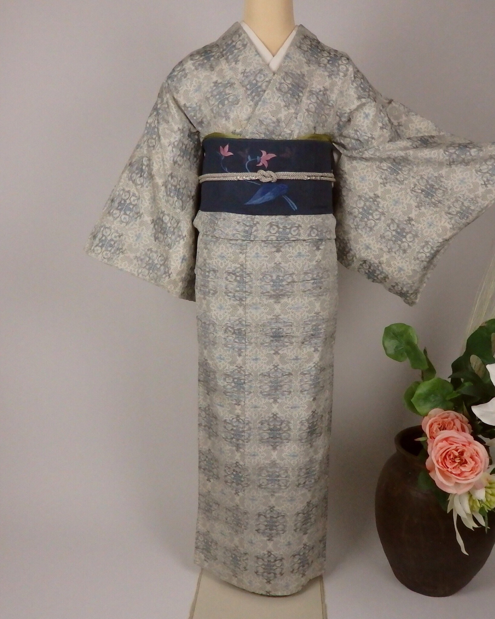 もうすぐ6月 単衣着物の季節！夏大島紬のご紹介です。