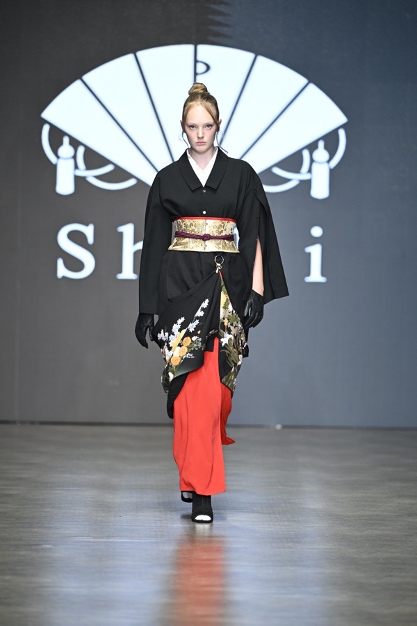 Canada Vancouver Fashion Week 24'