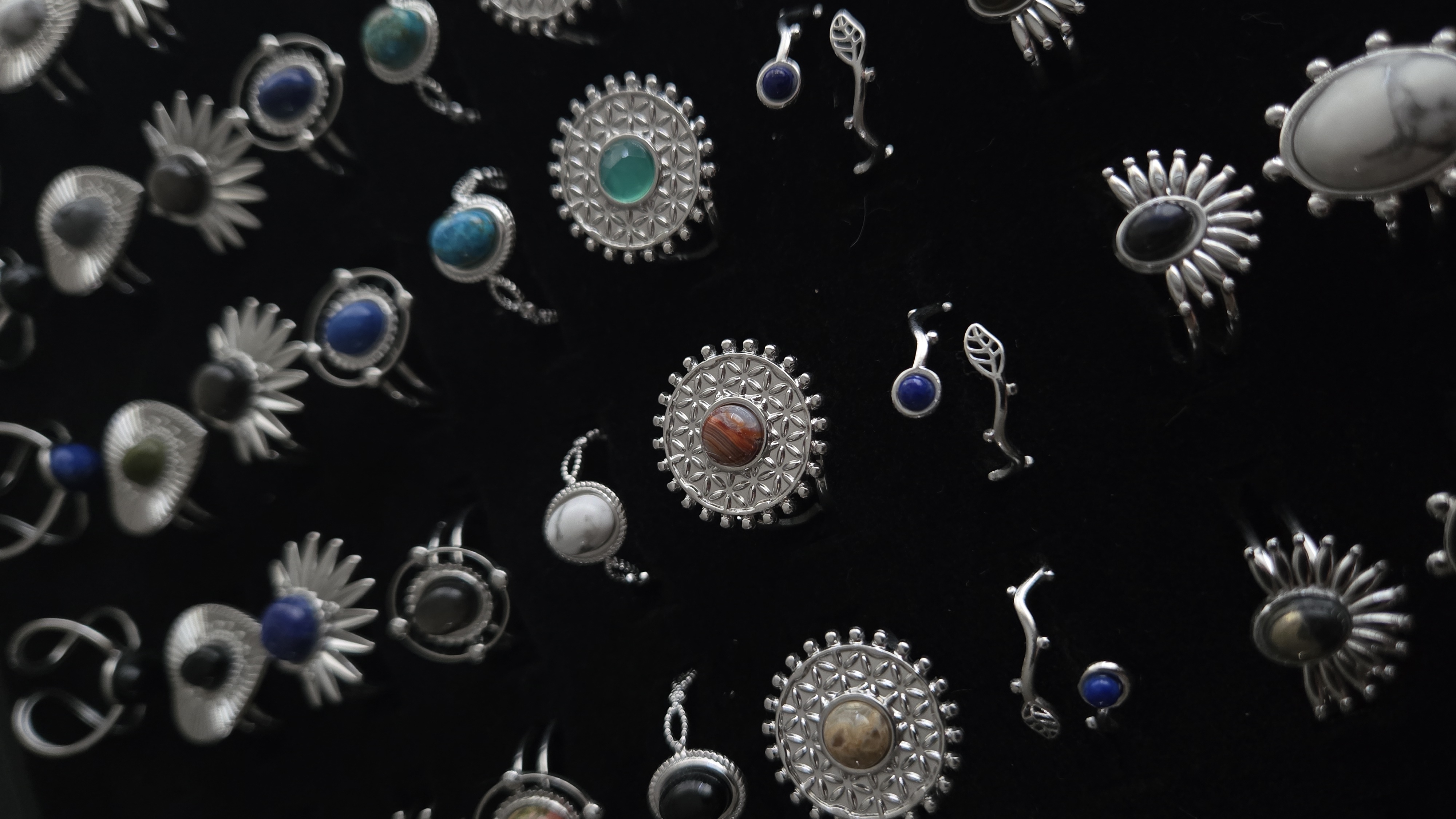 サージカルステンレスと当店での表記について