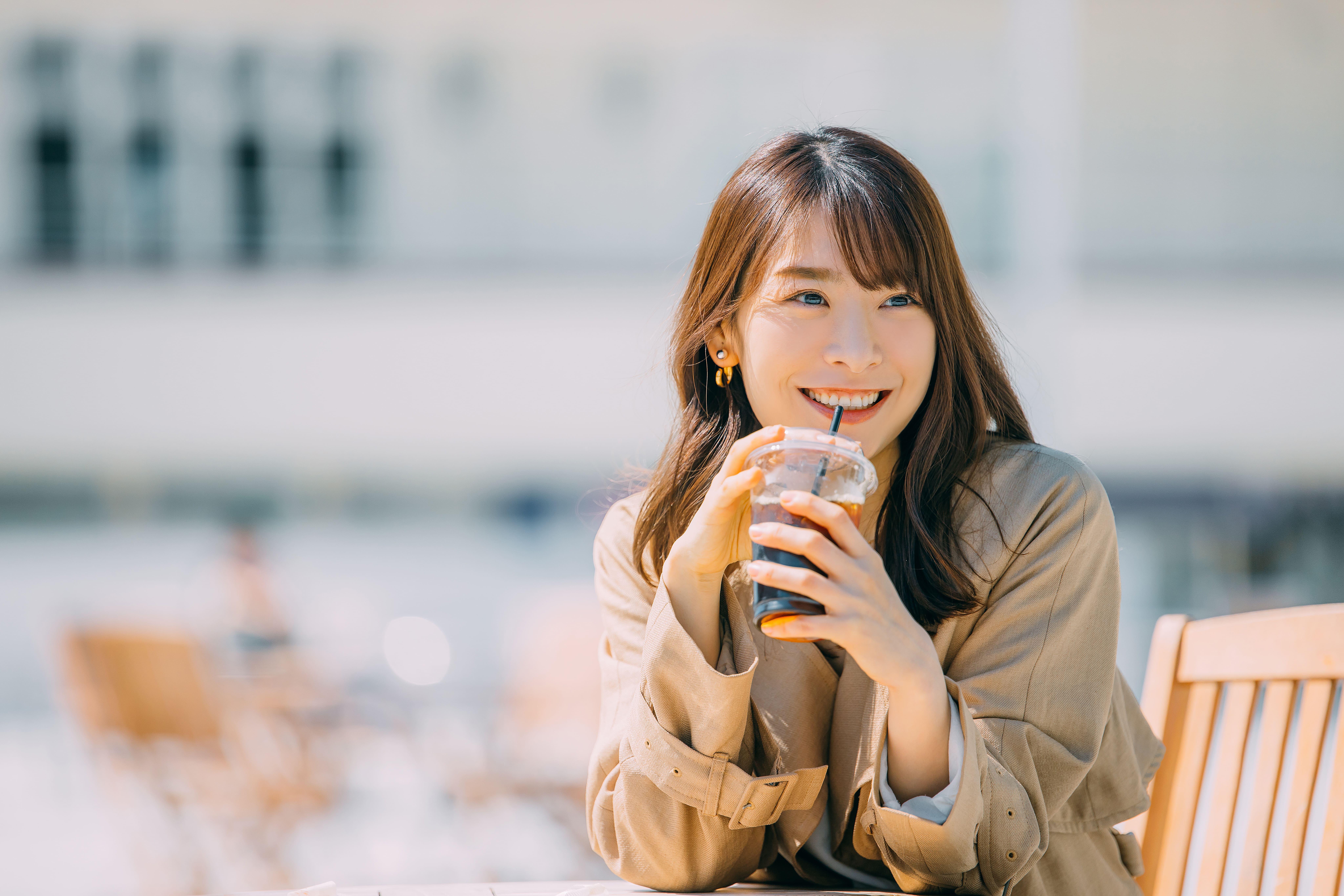 オン・オフで使い分け！20代女子の仕事服と休日ファッション
