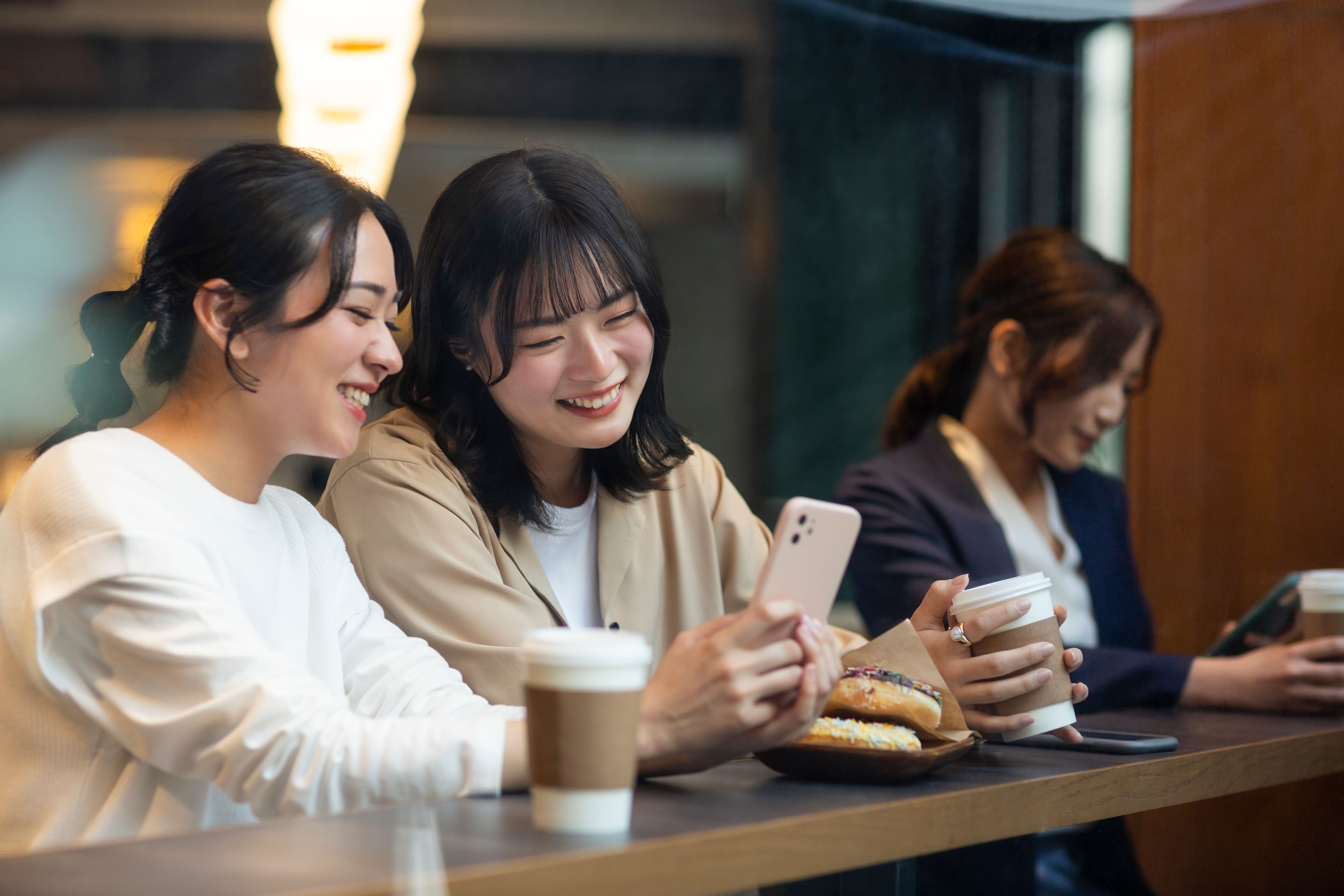 普段のコーデにプラス！OL向けのピアス＆イヤーカフ特集