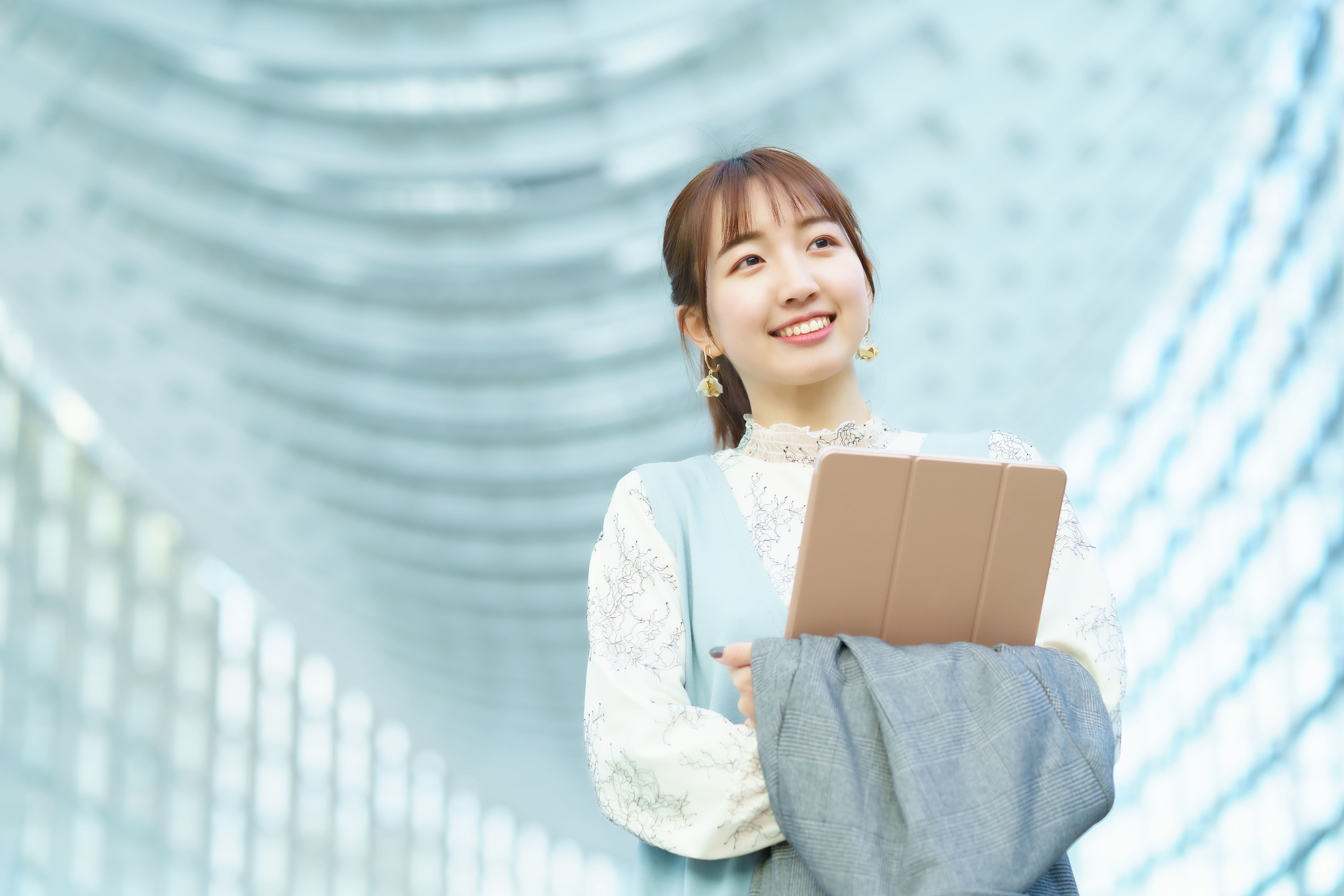 デイリーにも使える！OLのためのシンプルアクセサリー特集