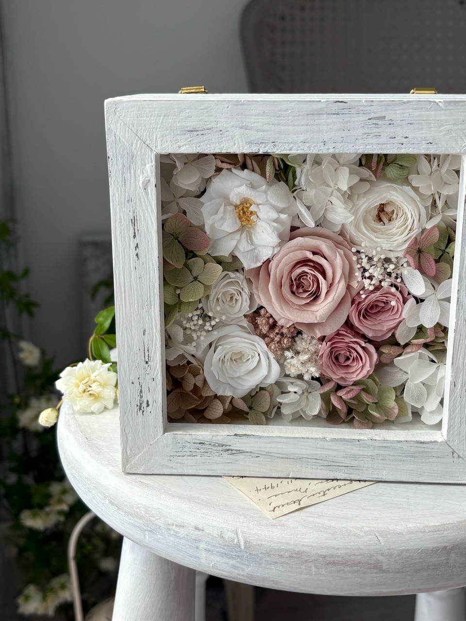 【新作】エレガントなボックスフレームのアレンジメント