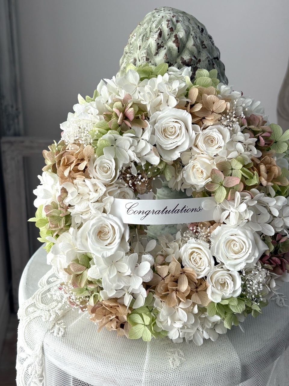 【新作】アンティークホワイトのリースをアップしました！