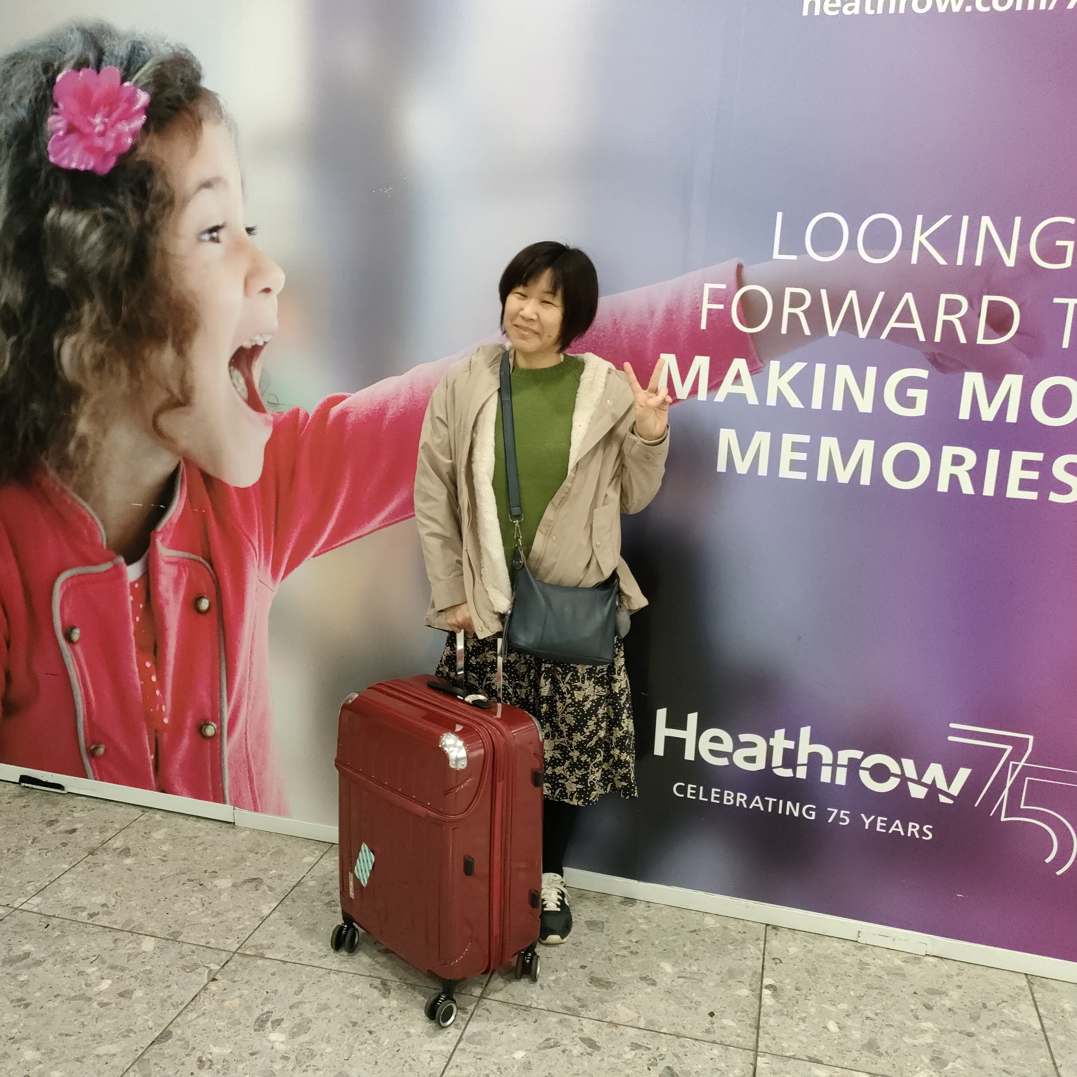 ヒースロー空港到着