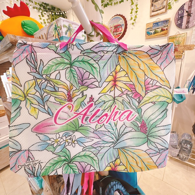🌺 厚手のハワイアンランドリーポーチでオシャレ着もレッスン着も安心して洗っちゃおう〜