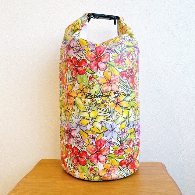 🌺夏のレジャーに大活躍♪リュックでお出かけゲリラ豪雨も怖くないwaterproofバッグ２０L