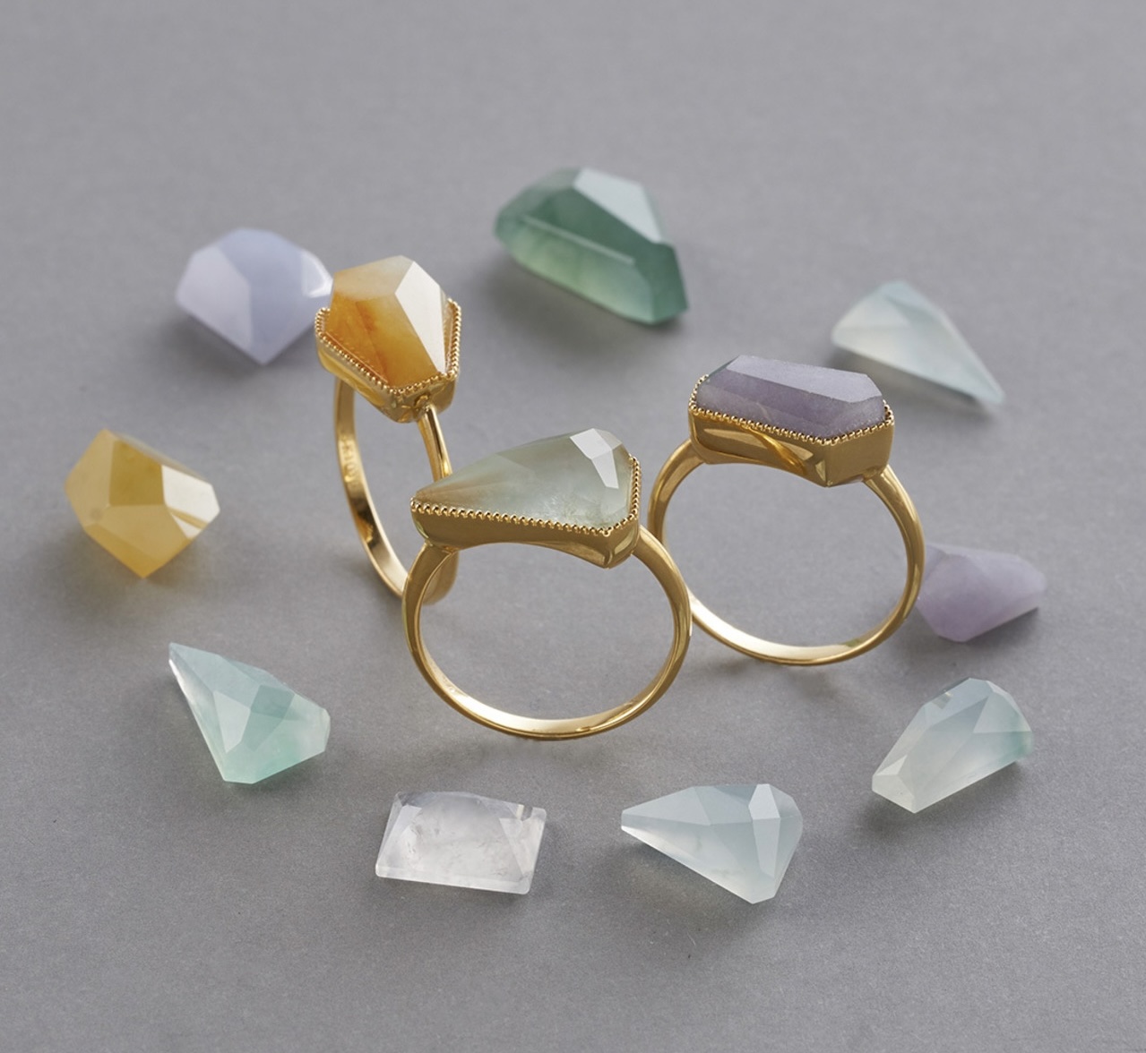 どこから見ても美しい翡翠リング