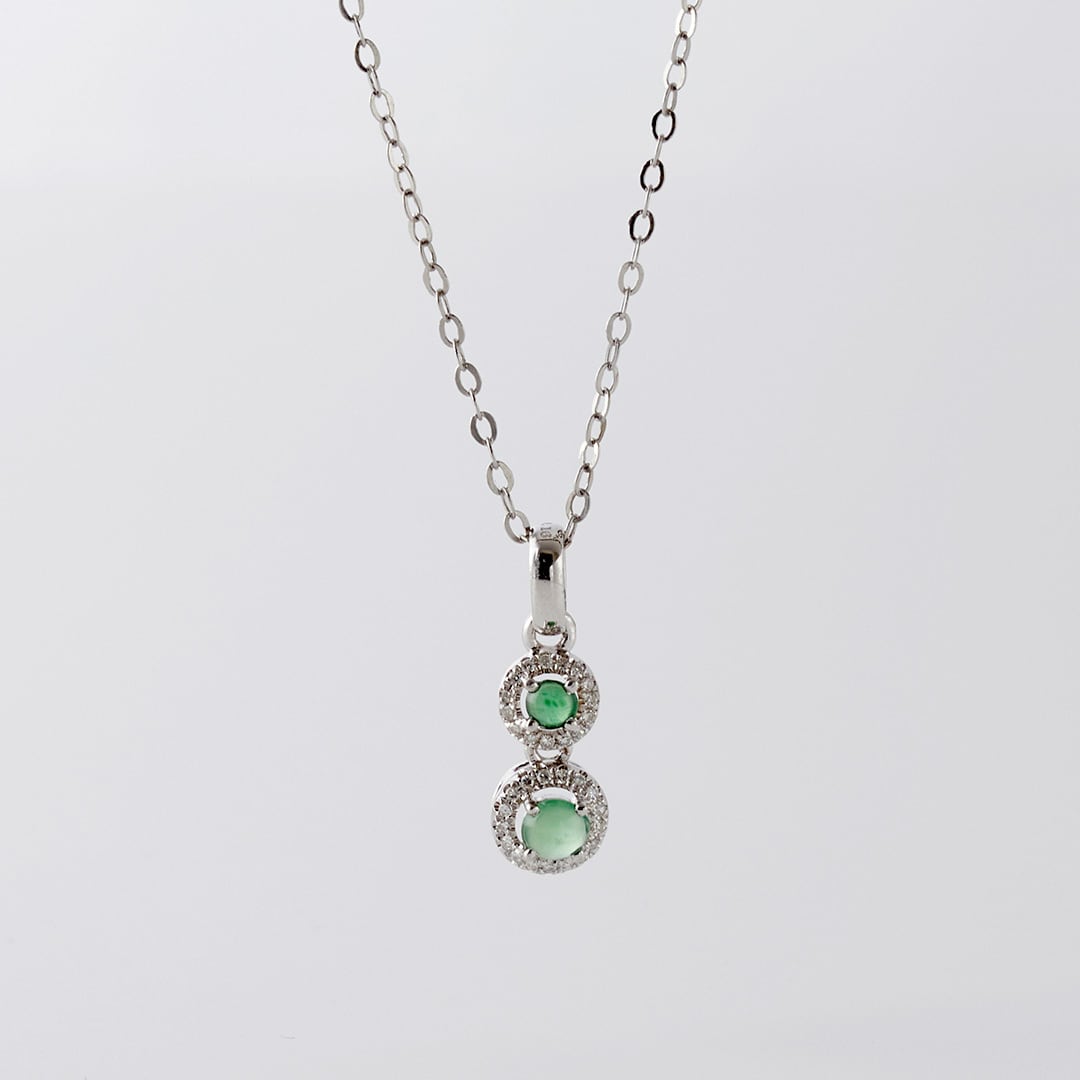 透明感と艶が美しい K18WG 翡翠ペンダントトップ