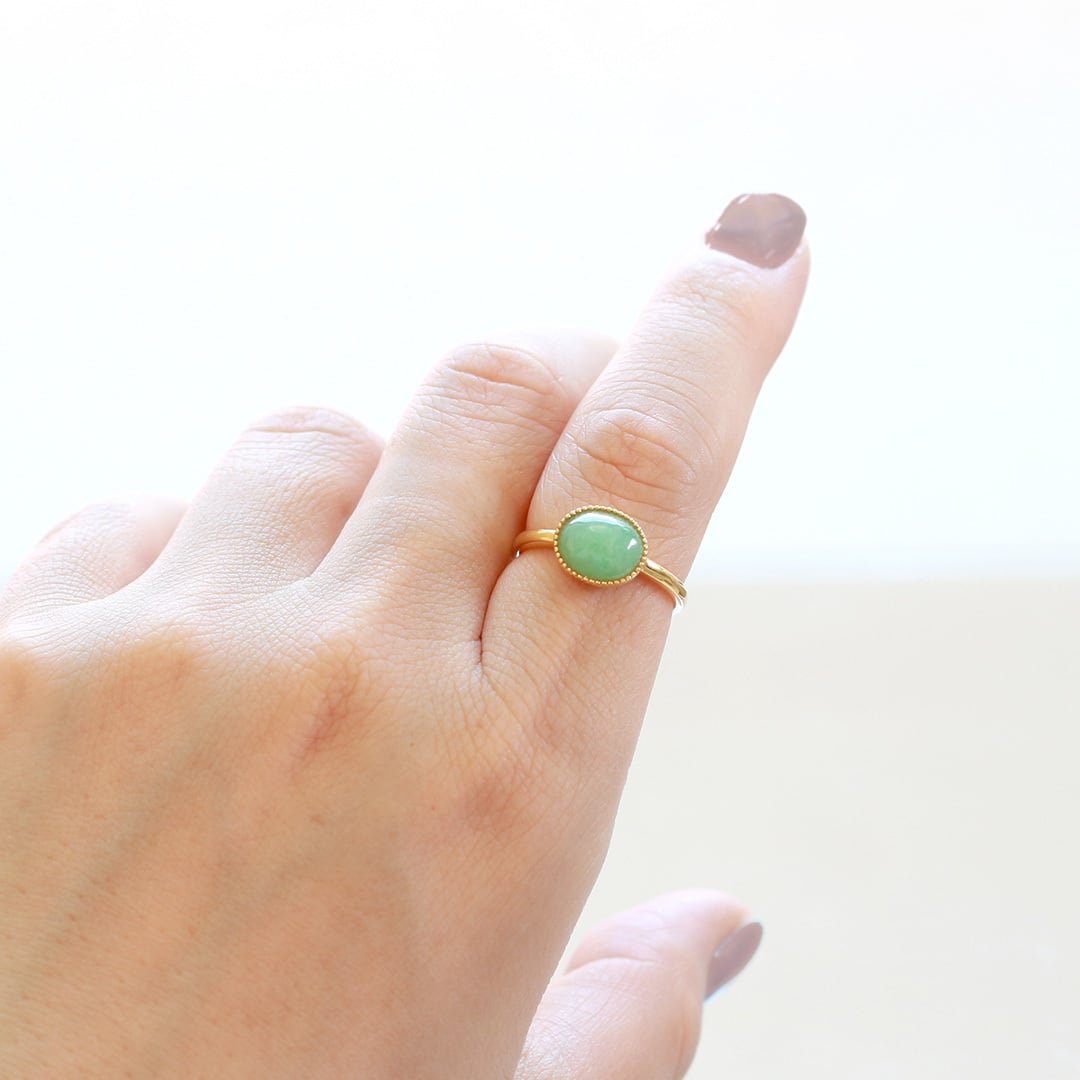 ぷるんとしたシルエットが愛らしいリング