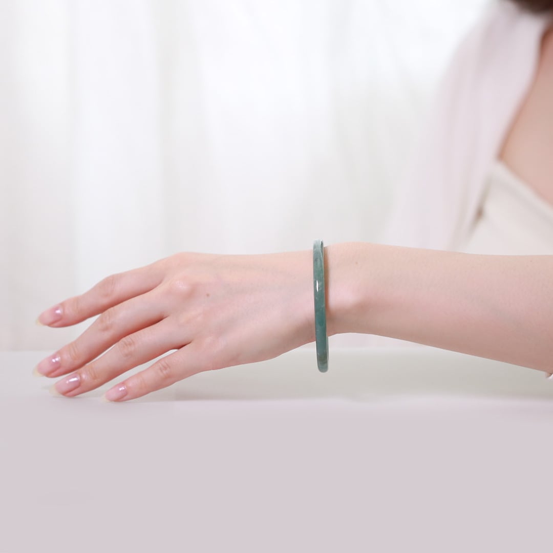 バングルが多数入荷✨