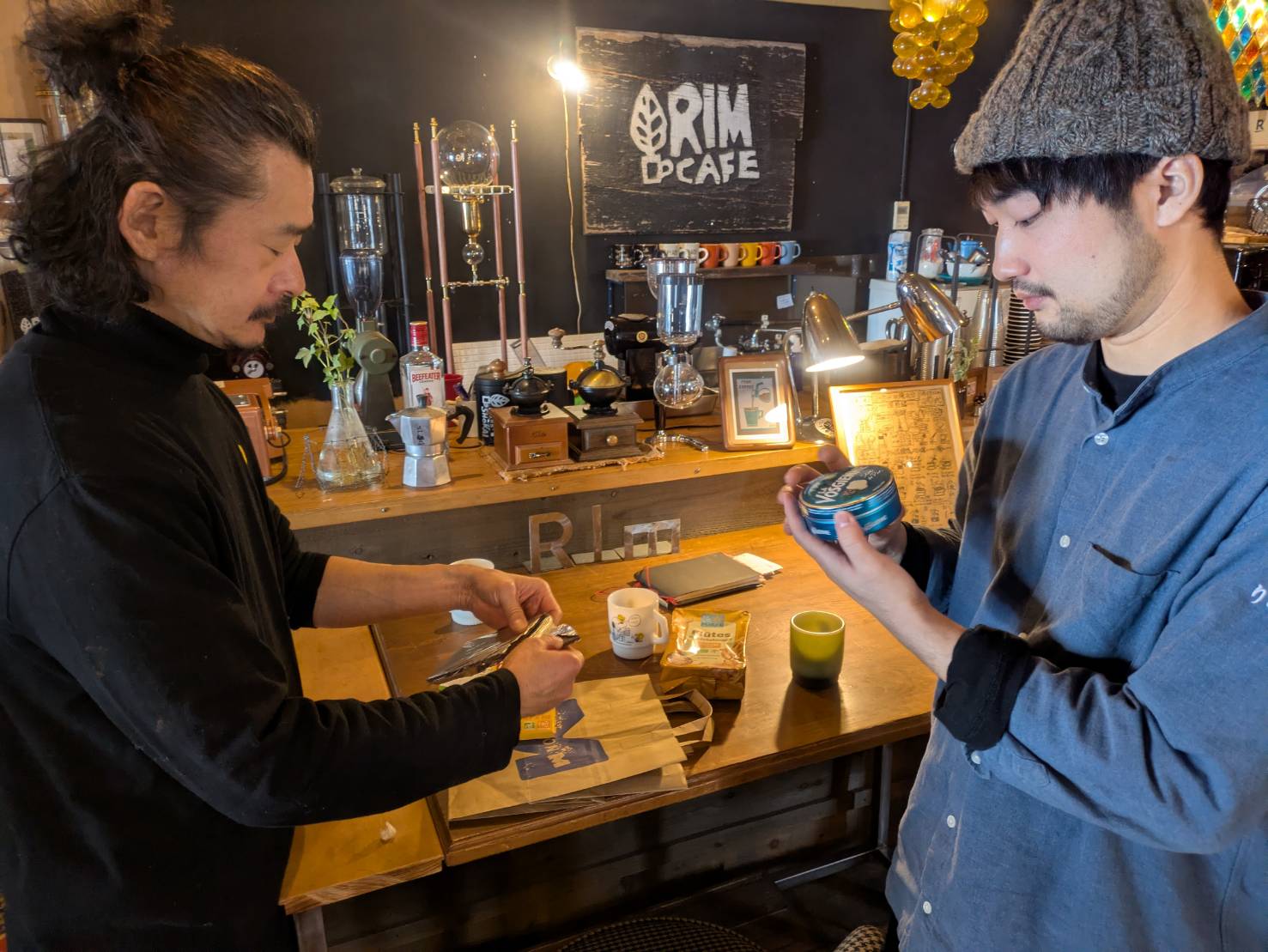 打ち合わせ中〜